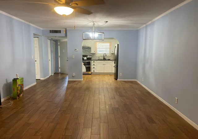 4th image of 752 Lori Dr #223, Palm Springs, FL 33461 | MLS# B26029119