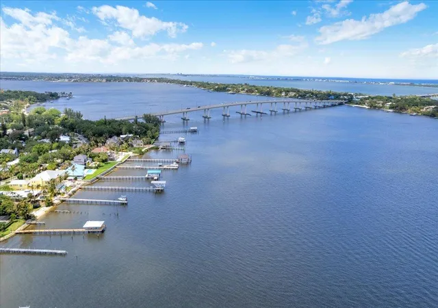 41st image of 2950 Se Ocean Blvd #14-1, Stuart, FL 34996 | MLS# B26029148