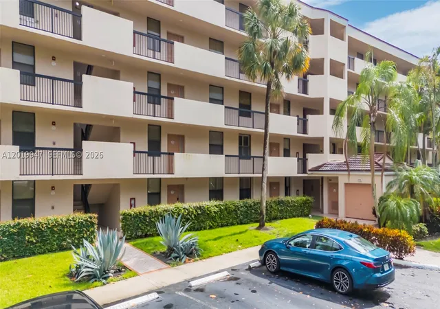 3rd image of 2768 S Carambola Cir S, Coconut Creek, FL 33066