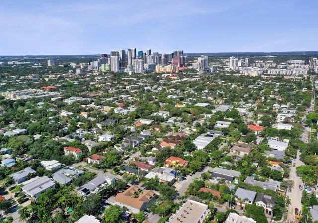 Homes for sale in Fort Lauderdale, FL | 510 Ne 17th Ave #103, Fort Lauderdale, FL 33301 | MLS# B26029280
