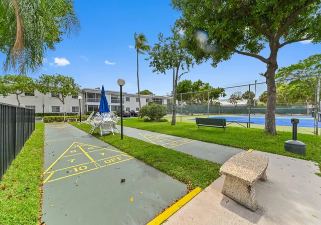 Homes for sale in Fort Lauderdale, FL | 6309 Bay Club Dr #3, Fort Lauderdale, FL 33308 | MLS# B26029294