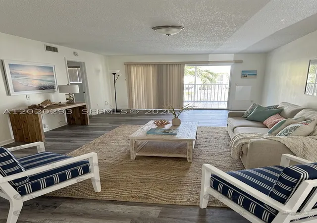2nd image of 2526 Se 20th Pl #207-B, Homestead, FL 33035 | MLS# A12020293