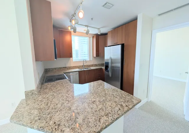 24th image of 1945 S Ocean Dr #701, Hallandale Beach, FL 33009 | MLS# B26029365