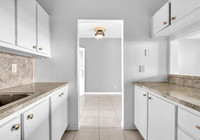 Homes for sale in Hollywood, FL | 2915 Plunkett St #5d, Hollywood, FL 33020 | MLS# B26029452