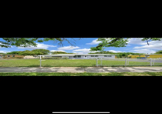 4th image of 1112 Nw 43Rd Ter, Lauderhill, FL 33313 | MLS# B26029457