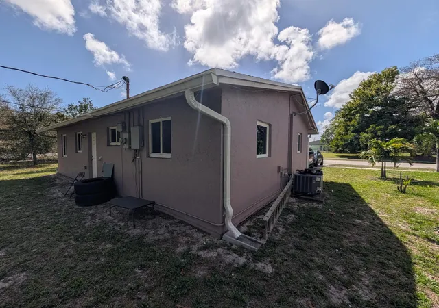 Homes for sale in Fort Lauderdale, FL | 2761 Nw 11th Pl, Fort Lauderdale, FL 33311 | MLS# B26029467