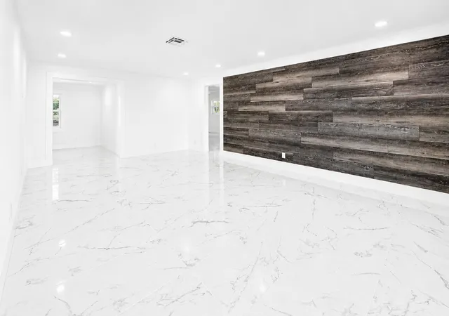 2nd image of 1009 Leisure Ln, Boynton Beach, FL 33426 | MLS# B26029515
