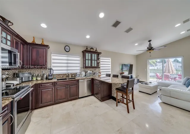 Photo 3 of Single family home for sale at 5032 Sw 34th Ter, Fort Lauderdale, FL 33312 | MLS# A12020469 | Listing updated on 2026-10-01