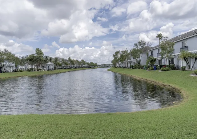 3rd image of 1415 Nw 34Th Way, Fort Lauderdale, FL 33311 | MLS# A12020483
