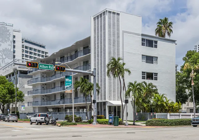 Homes for sale in Miami Beach, FL | 1100 Alton Rd #2f, Miami Beach, FL 33139 | MLS# B26029598
