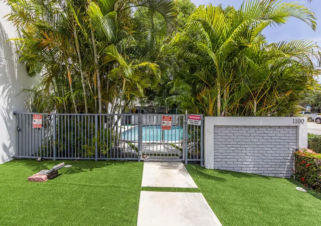 Homes for sale in Miami Beach, FL | 1100 Alton Road, Miami Beach, FL 33139 | Houzeo