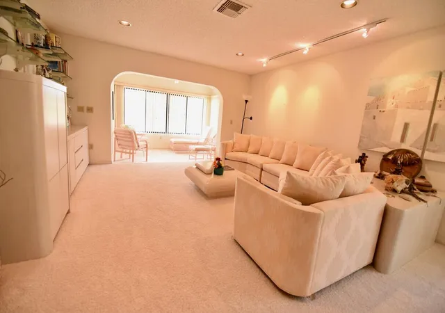 Homes for sale in Boynton Beach, FL | 11 Southport Ln, Boynton Beach, FL 33436