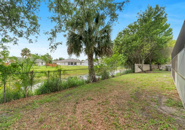 Homes for sale in Port St Lucie, FL | 1142 Sw Dalton Ave, Port St Lucie, FL 34953 | MLS# B26029677