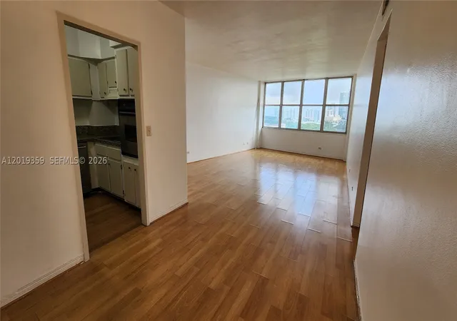 3rd image of 7441 Wayne #8-O, Miami Beach, FL 33141 | MLS# A12019359