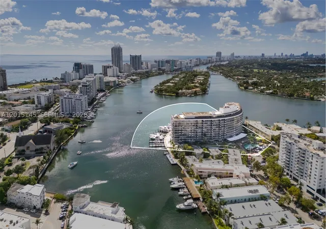 Homes for sale in Miami Beach, FL | 900 Bay Dr Ds14, Miami Beach, FL 33141 | MLS# A12015145
