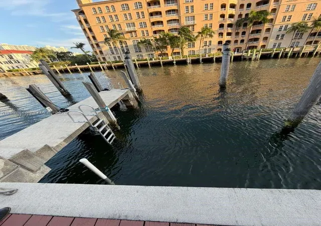 2nd image of 2950 Ne 188th St #27, Miami, FL 33180 | MLS# A12020860