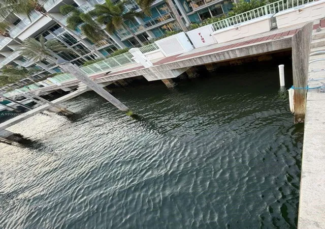 4th image of 2950 Ne 188th St #27, Miami, FL 33180 | MLS# A12020860