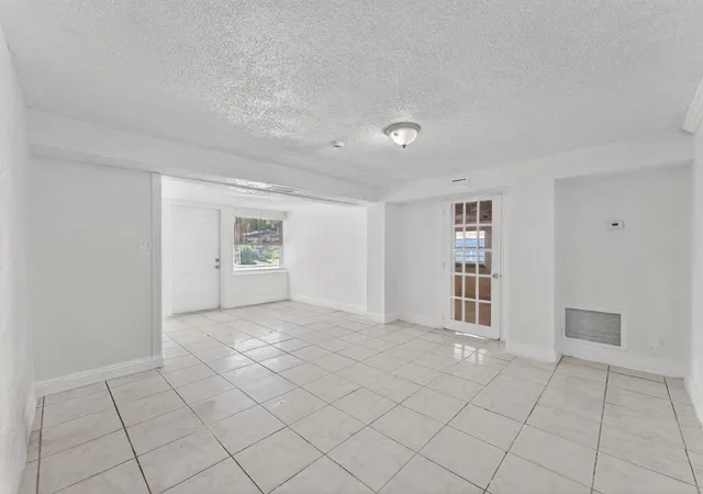 5th image of 2917 Nw 7Th Ct #2917, Fort Lauderdale, FL 33311 | MLS# B26029836