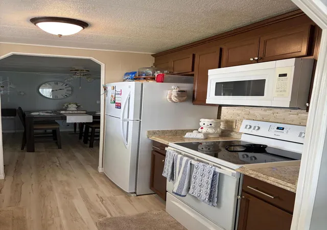 2nd image of 20 Flores Del Wy, Fort Pierce, FL 34952 | MLS# B26029874