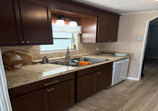 3rd image of 20 Flores Del Wy, Fort Pierce, FL 34952 | MLS# B26029874