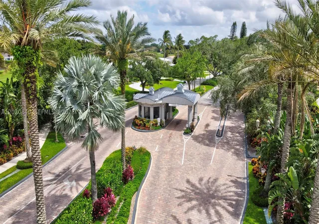 42nd image of 830 Greensward Ct #106-H, Delray Beach, FL 33445 | MLS# A12020840