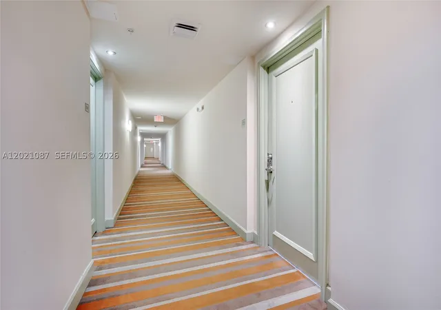 Photo 4 of Condo for sale at 2775 Ne 187Th St #528, Aventura, FL 33180 | MLS# A12021087 | Listing updated on 2026-08-17