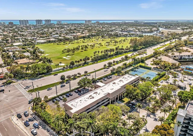 3rd image of 100 Royal Palm Wy, Boca Raton, FL 33480