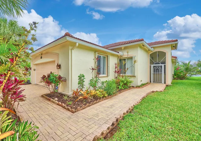4th image of 2649 Clipper Cir, West Palm Beach, FL 33411 | MLS# B26030169