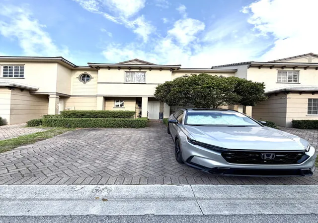 2nd image of 1205 Abaco Ln, Riviera Beach, FL 33404 | MLS# B26030252
