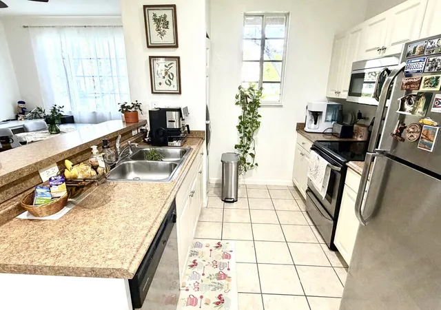 5th image of 1205 Abaco Ln, Riviera Beach, FL 33404 | MLS# B26030252