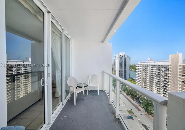 Photo 2 of Condo for sale at 5601 Collins Ave #1718, Miami Beach, FL 33140 | MLS# A12020886 | Listing updated on 2026-08-19