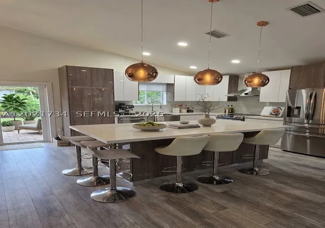Homes for sale in Hollywood, FL | 2908 N 36Th Ave, Hollywood, FL 33021 | MLS# A12021734