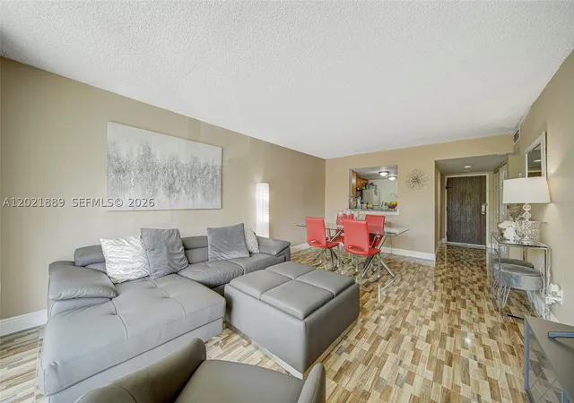 5th image of 494 Nw 165Th St Rd #C-205, Miami, FL 33169 | MLS# A12021889