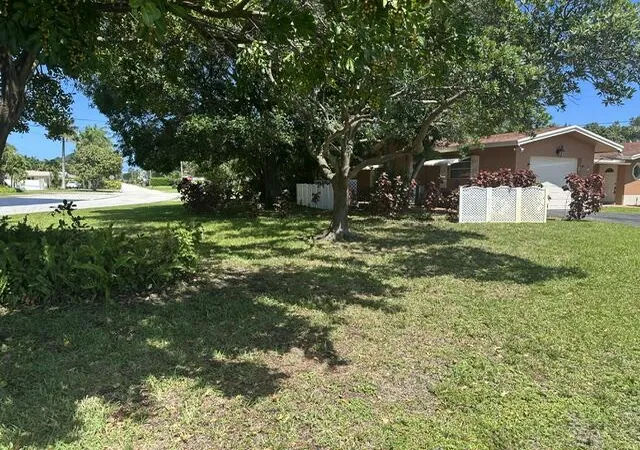31st image of 732 Se 11th Ave, Deerfield Beach, FL 33441 | MLS# B26030427