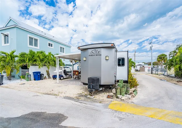 3rd image of 325 Calusa St #252, Key Largo, FL 33037 | MLS# A12021695