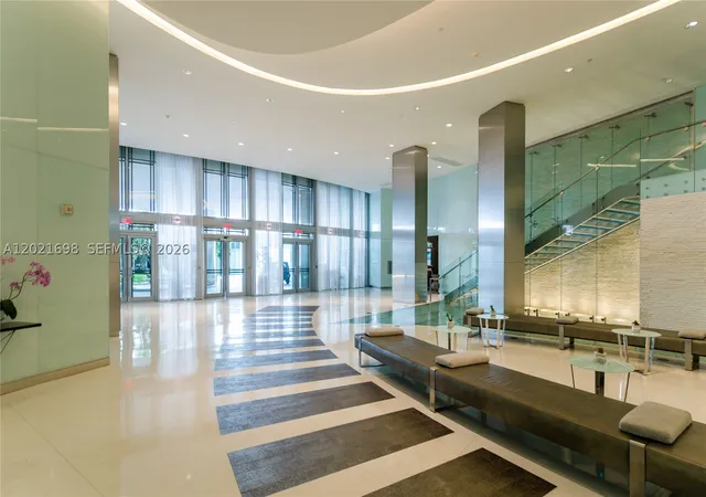 Homes for sale in Miami, FL | 92 Sw 3rd Street #2812, Miami, FL 33130 | MLS# A12021698