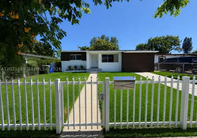 840 NW 67th St