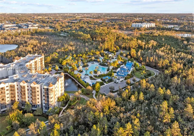 Listing Photo 4 - Condo for sale in building located at 14501 Grv Resort, Winter Garden, FL 34787 - Unit #1304