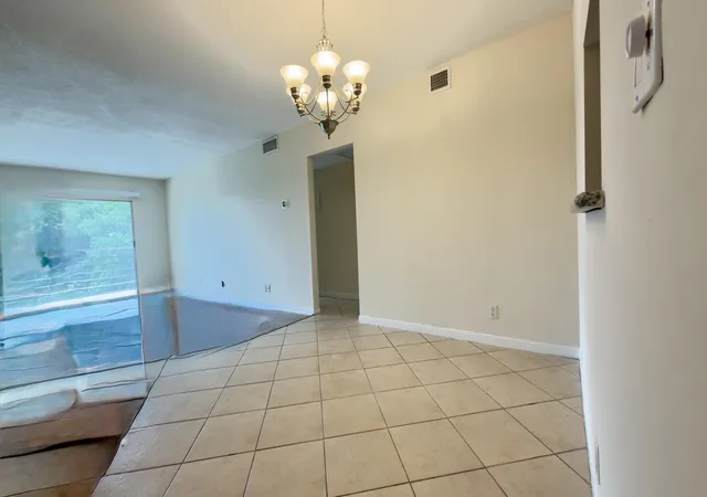 5th image of 2404 Antigua, Coconut Creek, FL 33066 | MLS# B26030523