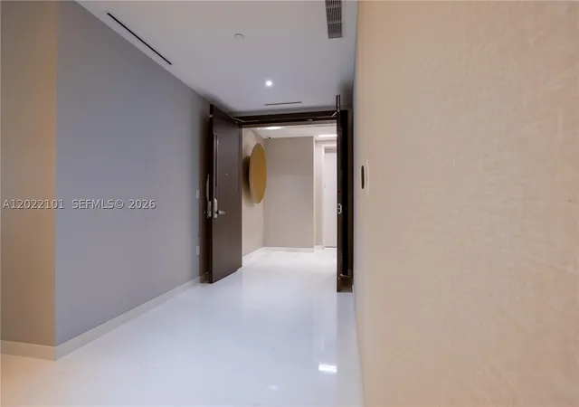 30th image of 300 Biscayne Boulevard Way #2203C, Miami, FL 33131 | MLS# A12022101