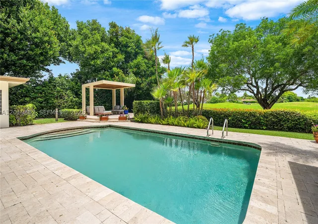 Photo 3 of Single family home for sale at 4301 Sanders St, Hollywood, FL 33021 | MLS# A12019882 | Listing updated on 2026-10-02