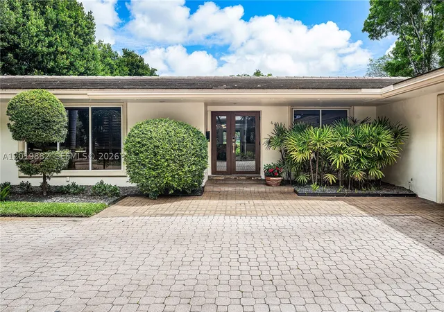 Photo 50 of Single family home for sale at 4301 Sanders St, Hollywood, FL 33021 | MLS# A12019882 | Listing updated on 2026-10-02