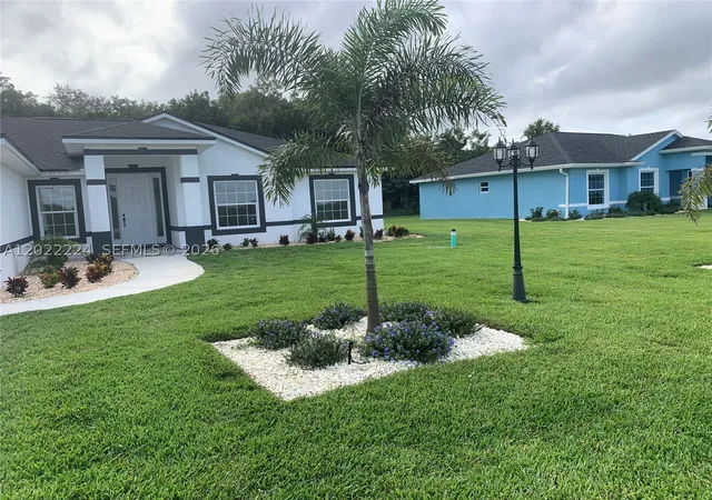 2nd image of 120 Clinton Avenue, Lake Placid, FL 33852 | MLS# A12022224