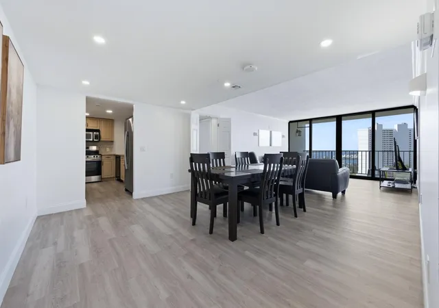 2nd image of 5600 N Flagler Dr #1605, West Palm Beach, FL 33407 | MLS# B26029918