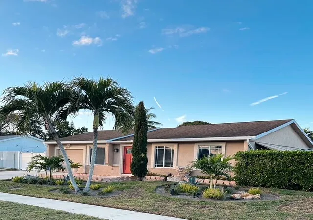 Homes for sale in Royal Palm Beach, FL | 10079 Yeoman Ln, Royal Palm Beach, FL 33411 | MLS# B26030642