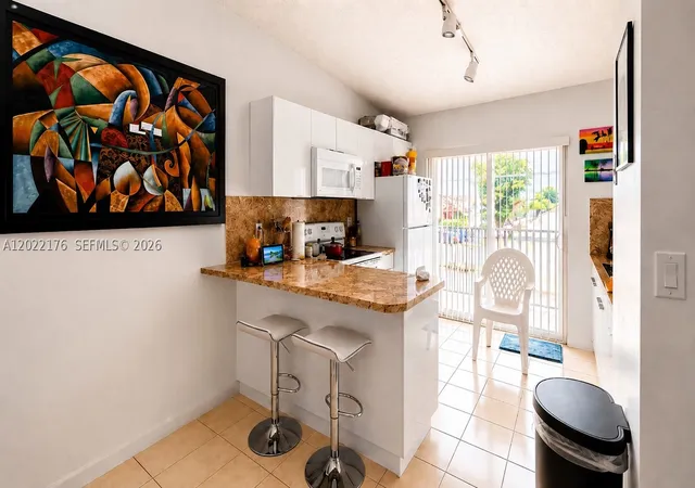 Homes for sale in Hialeah, FL | 7603 W 29th Ln #202-55, Hialeah, FL 33018 | MLS# A12022176