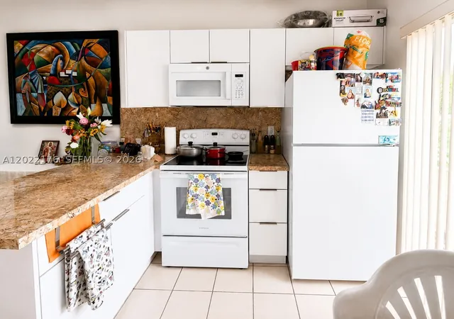 Homes for sale in Hialeah, FL | 7603 W 29Th Ln #202-55, Hialeah, FL 33018 | MLS# A12022176