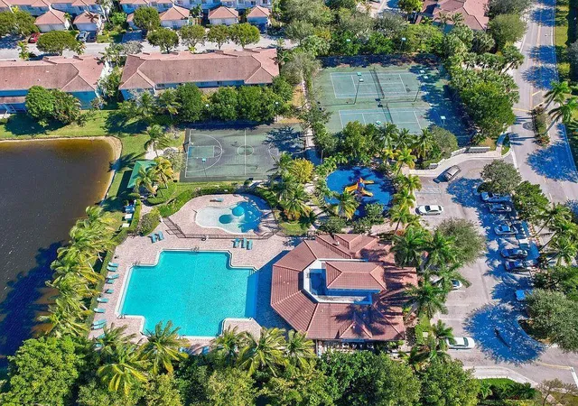 5th image of 3022 Laurel Ridge Cir, Riviera Beach, FL 33404 | MLS# B26030674
