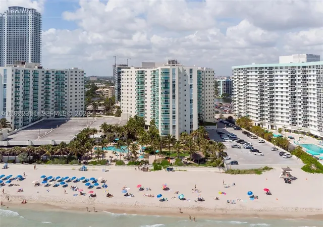 Photo 3 of Condo for sale at 3801 S Ocean Dr #2Z, Hollywood, FL 33019 | MLS# A12022351 | Listing updated on 2026-10-06