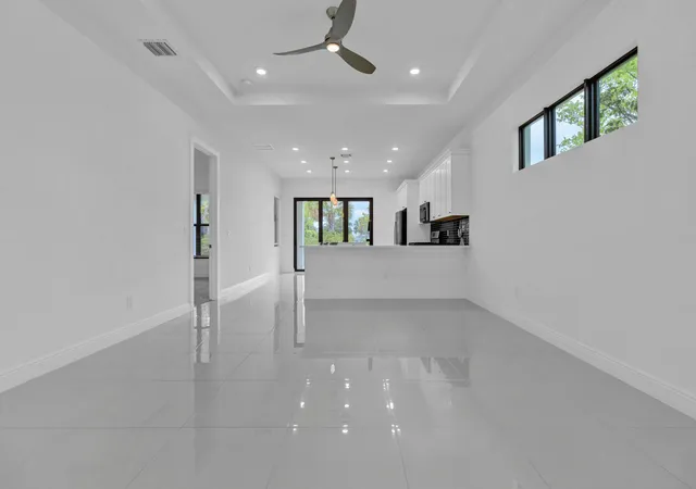 5th image of 5501 Santa Rosa Ln, Loxahatchee, FL 33470 | MLS# B26030681